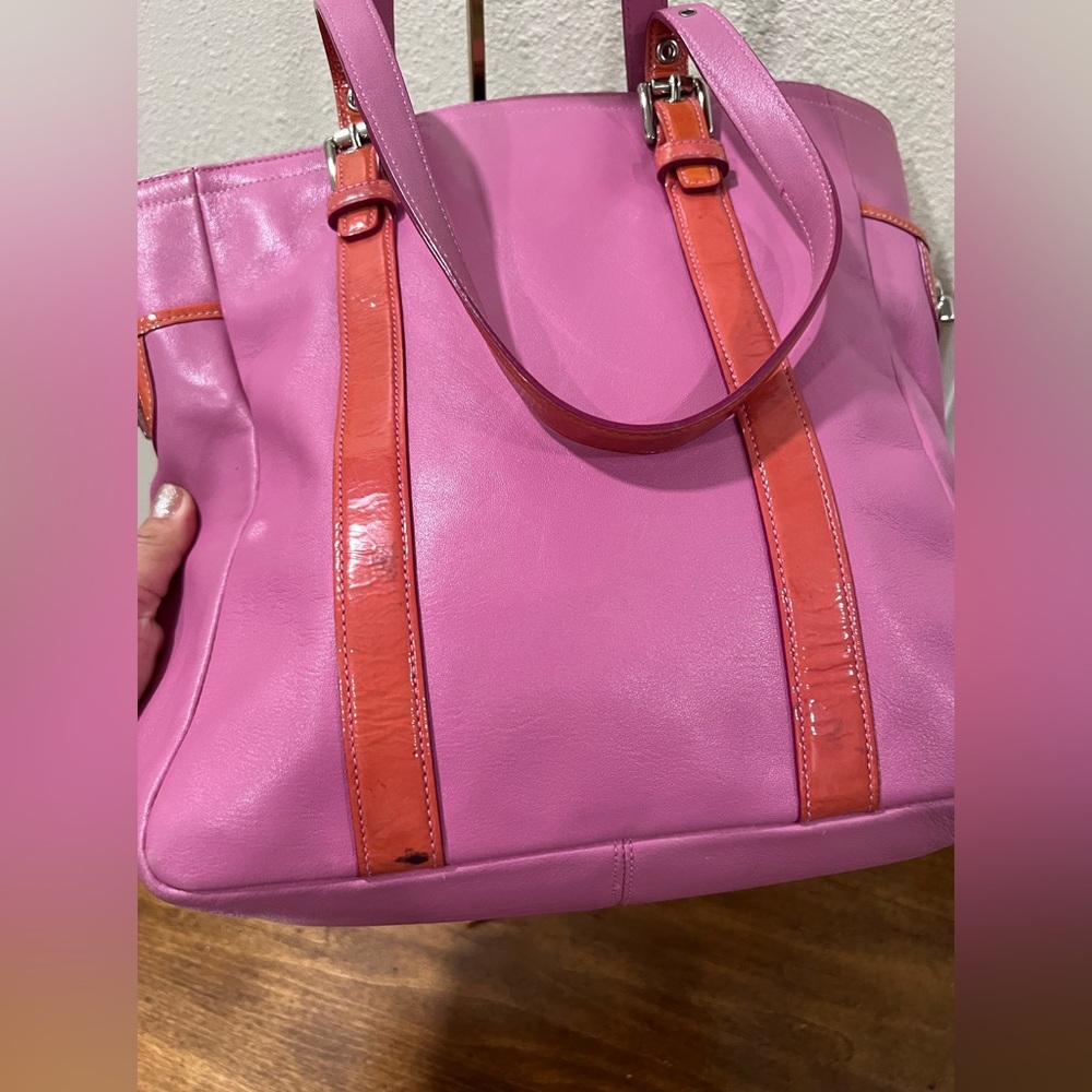 COACH Gallery Pink Leather Tote Bag-Authentic - Picture 11 of 16